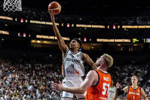 August 27, 2026, GER, FIBA 2027 Basketball World Cup, European Qualifiers, Cologne, Germany vs. Turkey; Maodo Lo (Germany), No. 4, in a one-on-one matchup against Rienk Mast (Netherlands), No. 51; Cologne, LANXESS Arena, North Rhine-Westphalia, Germany