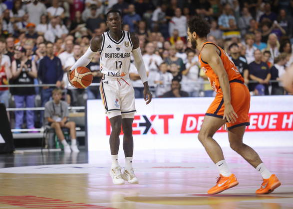 International match: Germany vs. the Netherlands at the Koelnarena, World Cup qualifier, international match, World Cup preparation. Here is Dennis Schröder (Schroeder)