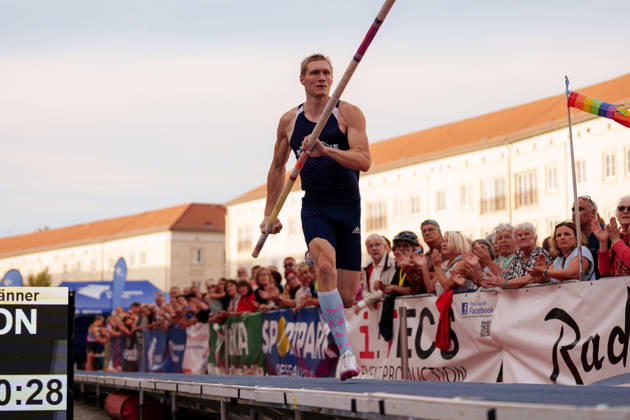 6th International DVV Stadtwerke Pole Vault Meet: Hunter Garretson (USA) during his run-up on August 27, 2026, at the Marktplatz in Dessau, Dessau-Roßlau, Saxony-Anhalt, Germany