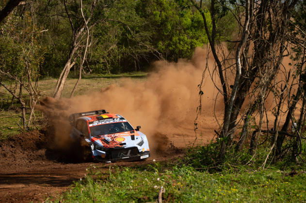 IPA87854951 - Driver Thierry Neuville and co-driver Martijn Wydaeghe of the Hyundai Shell Mobis World Rally Team, driving the Hyundai i20 N Rally1, took part in the shakedown during the FIA World Rally Championship WRC, Motorsport Rallye, WM Ueno Rally of Paraguay 2026 on August 27 in Encarnación, Paraguay.  Copyright: xLucaxBarsali IPAxSportx xx 87854951
