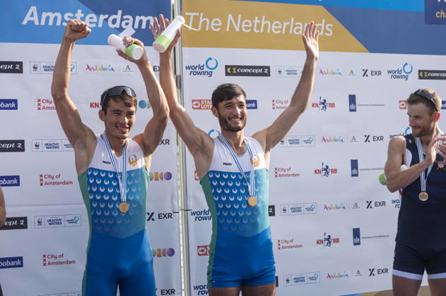 Amsterdam The Netherlands 27th August 2026 2026 World Rowing Championships on the Bosbaan in Amsterdam Lightweight Men s Double Sculls Final A (Final) Medal ceremony Shakhzod Nurmatov and Sobirjon Safaroliyev (UZB) win gold watersport,