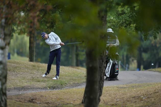 SUTTON COLDFIELD, ENGLAND - AUG 28: Michael Hollick (RSA) plays from the rough on the eighth hole during the completion of the delayed Round 1 at the 2026 Husqvarna British Masters at The Belfry, Sutton Coalfield on August 28, 2026 in Warwickshire, England The 2026 Husqvarna British Masters