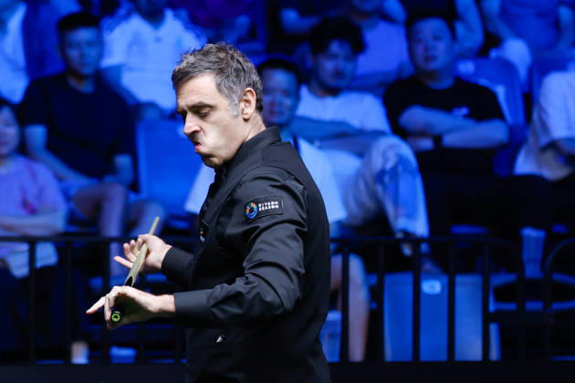 (260828) -- WUHAN, Aug. 28, 2026 -- Ronnie O Sullivan reacts during the semifinal match between Ronnie O Sullivan of England and Chang Bingyu of China at Wuhan Open 2026 snooker tournament in Wuhan, central China s Hubei Province, Aug. 28, 2026. ) (SP)CHINA-SNOOKER-WUHAN OPEN(CN) WuxZhizun 