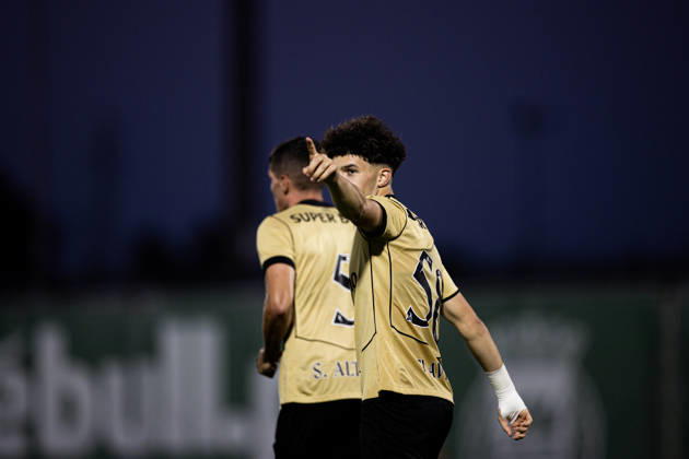 Rio Ave v Sporting Cp - Liga Portugal Flavio Goncalves of Sporting CP celebrates during the Liga Portugal Betclic 2026 27 match between Rio Ave and Sporting CP at Estadio dos Arcos in Vila do Conde, Portugal, on August 28, 2026. Vila do Conde Porto Portugal Copyright: xLuisxEirasx originalFilename:eiras-ligaport260828_npMHV