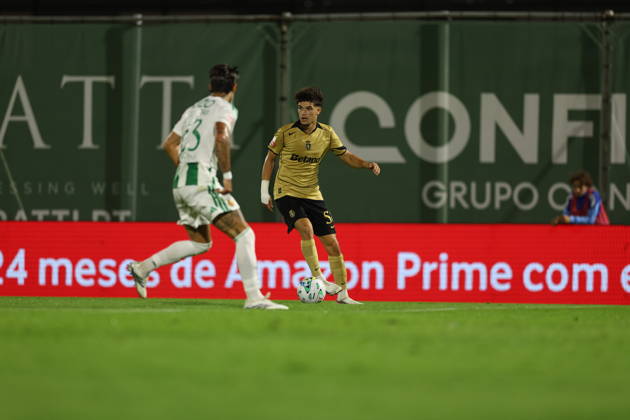 Rio Ave v Sporting Cp - Liga Portugal Flavio Goncalves of Sporting CP is in action during the Liga Portugal Betclic 2026 27 match between Rio Ave and Sporting CP at Estadio dos Arcos in Vila do Conde, Portugal, on August 28, 2026. Vila do Conde Portugal Copyright: xLuisxEirasx originalFilename:eiras-ligaport260828_np4PC