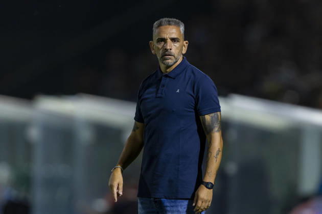 Rio Ave v Sporting Cp - Liga Portugal Vila do Conde, August 28 - Rui Borges head coach of Sporting CP is seen on action during the Rio Ave FC x Sporting CP match for the Liga Portugal Betclic 2026 27 on August 28, 2026 in Vila do Conde, Portugal Vila do Conde Portugal Copyright: xMiguelxLemosx originalFilename:lemos-rioavefc260828_npwCw