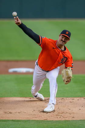 Aug 28, 2026; Detroit, Michigan, USA; Detroit Tigers Drew Anderson (38) pitches in the first inning at Comerica Park. Mandatory Credit: -Cal Media MLB, Baseball Herren, USA 2026: Dodgers Vs Tigers AUG 28  - ZUMAc04_ 20260828_zma_c04_011 Copyright: xAllanxDranbergx