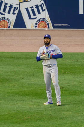 MLB, Baseball Herren, USA 2026: Dodgers Vs Tigers AUG 28 Aug 28, 2026; Detroit, Michigan, USA; Los Angeles Dodgers Teoscar Hernandez (37) in the field at Comerica Park. Mandatory Credit: Allan Dranberg-Cal Media (Credit Image: Â Allan Dranberg Cal Sport Media) Detroit Michigan USA EDITORIAL USE ONLY Copyright: xx ZUMA-20260828_zma_c04_021.jpg AllanxDranbergx csmphotothree515085
