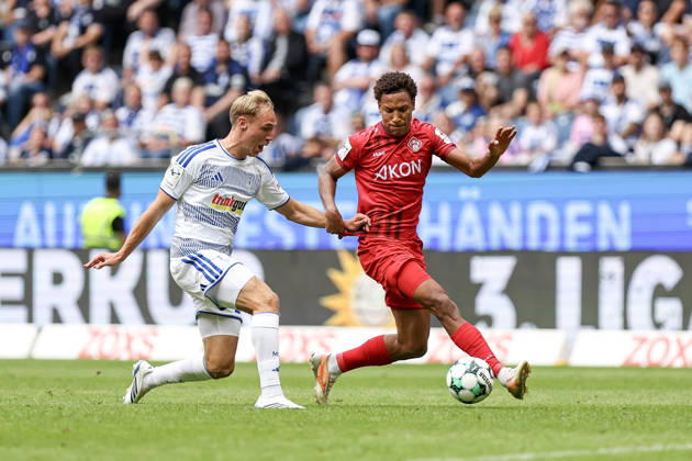 August 29, 2026, GER, Soccer, Men’s, 3rd Division, 2026–2027 Season, MSV Duisburg vs. FC Würzburger Kickers, Florian Krüger (Duisburg) and Liam Omore (Würzburg), Duisburg’s Schauinsland-Arena, North Rhine-Westphalia, Germany Copyright: xAdrianxSchlüterx