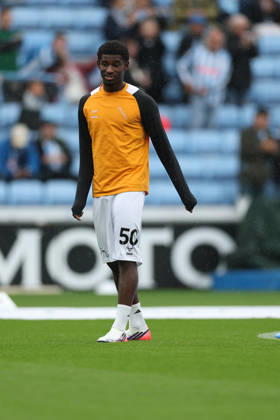 Coventry City v Hull City Premier League Hull City players warming up during the Premier League match at the Coventry Building Society Arena, Coventry 29 08 2026 UK Newspapers OUT Copyright: xAndyxSumnerx FIL-23836-0134