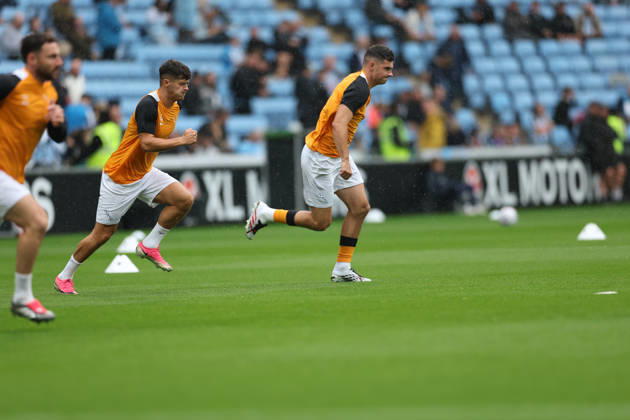 Coventry City v Hull City Premier League Hull City players warming up during the Premier League match at the Coventry Building Society Arena, Coventry 29 08 2026 UK Newspapers OUT Copyright: xAndyxSumnerx FIL-23836-0151