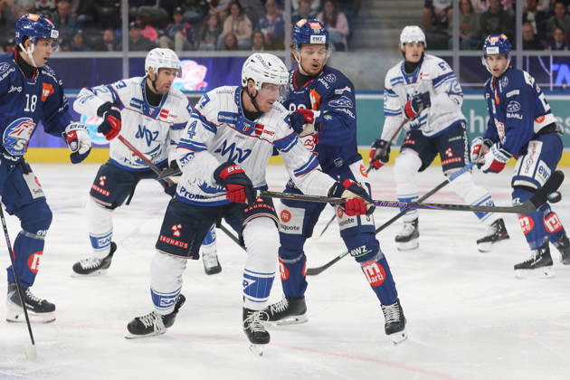 August 29, 2026, Zurich, SWITZERLAND, Swiss Life Arena, 2026–2027 Ice Hockey Season, Exhibition Game: ZSC Lions vs. Adler Mannheim, Dan Renouf (Lions) vs. Malte Strömwall (ZSC Lions)