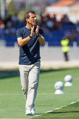 Sergio Ferreira head coach Of Fc Alverca seen during Betclic League game between teams of Fc Alverca and CD Santa Clara in complexo desportivo Fc Alverca (Luis Loureiro Ball Raw Images) Alverca Complexo Desportivo Fc Alverca Portugal Copyright: xLuisxLoureirox LuisloureiroALVERCAStaclara-1843