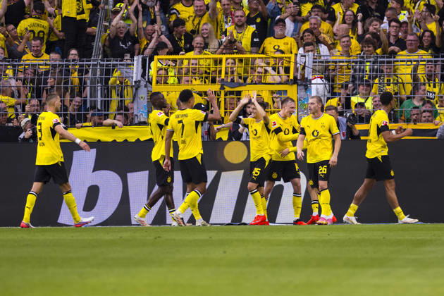 August 29, 2026, Soccer, Matchday 1 of the 1st Bundesliga, Borussia Dortmund vs. Hamburger SV. BVB players celebrate Giannis Konstantelias goal to make it 2–0. Borussia Dortmund, Signal Iduna Park, North Rhine-Westphalia, Germany. xRHR PHOTO DEx Copyright: DennisxEwert RHR-FOTOx RHR-FOTO DE