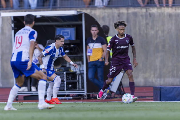August 29, 2026, Sao Torcato, Guimaraes, Portugal: Viseu, August 29 - Robinho of Academico de Viseu FC is seen on action during the Academico de Viseu FC x FC Porto match for the Liga Portugal Betclic 2026 27 on August 29, 2026 at Estadio Municipal do Fontelo, Viseu, Portugal Sao Torcato Portugal - ZUMAl192 20260829_zsp_l192_068 Copyright: xMiguelxLemosx