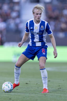 August 29, 2026, Sao Torcato, Guimaraes, Portugal: Viseu, August 29 - Victor Froholdt of FC Porto is seen on action during the Academico de Viseu FC x FC Porto match for the Liga Portugal Betclic 2026 27 on August 29, 2026 at Estadio Municipal do Fontelo, Viseu, Portugal Sao Torcato Portugal - ZUMAl192 20260829_zsp_l192_078 Copyright: xMiguelxLemosx