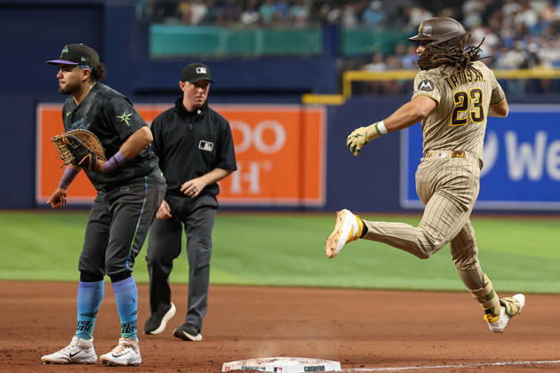 August 29, 2026, St. Petersburg, Florida, USA: San Diego Padres right fielder FERNANDO TATIS JR. (23) looks back towards the umpire during a game against the Tampa Bay Rays. The Tampa Bay Rays hosted the San Diego Padres at Tropicana Field in St. Petersburg, FL. MLB, Baseball Herren, USA 2026: San Diego Padres 6:7 Tampa Bay Rays  - ZUMAm299 20260829_znp_m299_022 Copyright: xTaylorxMcFeex