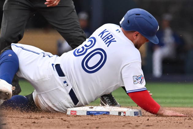 August 29, 2026, Toronto, On, Canada: Toronto Blue Jays catcher Alejandro Kirk (30) slides safely into second base with a steal against the Seattle Mariners during sixth inning MLB, Baseball Herren, USA baseball action in Toronto on Saturday, Aug. 29, 2026. Canada News - August 29, 2026  - ZUMAc35_ 20260829_zaf_c35_135 Copyright: xJonxBlackerx