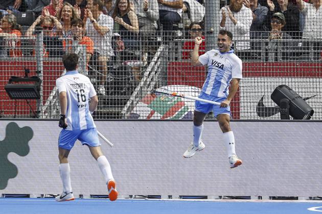 WAVER - Tomas Domene of Argentina celebrates scoring the 0-1 during the bronze medal final at the Hockey World Cup (men) between the Netherlands and Argentina in the Belfius Hockey Arena. BAS CZERWINSKI ANP xVIxANPxSportx xxANPxIVx 566594891 originalFilename: 566594891.jpg