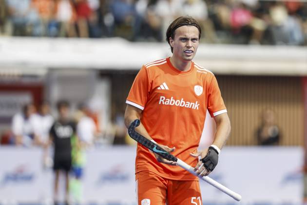 WAVER - Duco Telgenkamp of the Netherlands during the bronze medal final at the Hockey World Cup (men) between the Netherlands and Argentina at the Belfius Hockey Arena. BAS CZERWINSKI ANP xVIxANPxSportx xxANPxIVx 566595649 originalFilename: 566595649.jpg