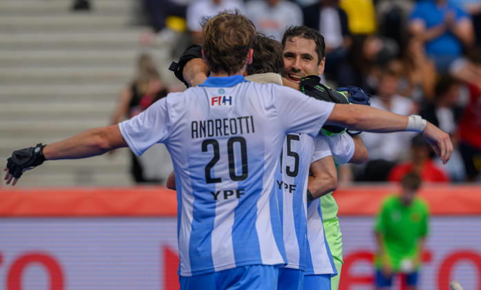 Mens Hockey World Cup Bronze Medal Match Argentina (Los Leones) celebrate 3rd place after defeating Netherlands during the Mens FIH Hockey World Cup Bronze Medal Match at Belfius Hockey Arena, Brussels 30 08 2026 UK Newspapers OUT Copyright: xGraemexWilcocksonx FIL-23865-0007