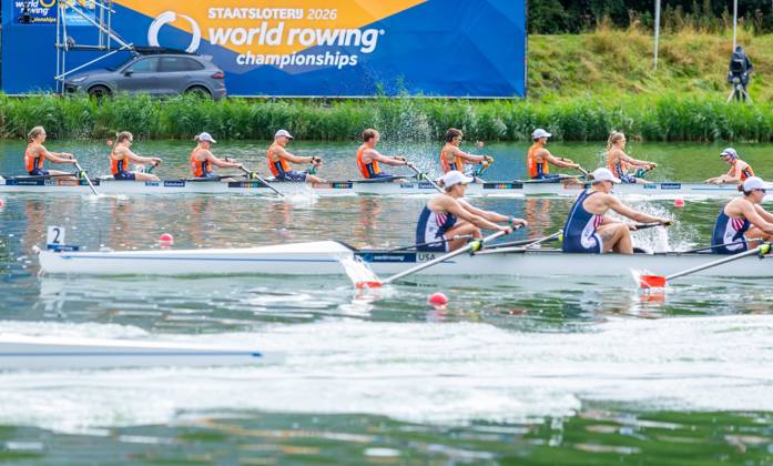 AMSTERDAM - Linn van Aanholt, Nika Johanna Vos, Ymkje Clevering, Gert-jan van Doorn, Lennart van Lierop, Eli Brouwer, Rik Rienks, Tinka Offereins, Richelle Rietdijk in action during the mixed eight final on the seventh and final day of the World Rowing Championships at the Bosbaan in the Amsterdamse Bos. IRIS VAN DEN BROEK ANP xVIxANPxSportx xxANPxIVx 566598729 originalFilename: 566598729.jpg