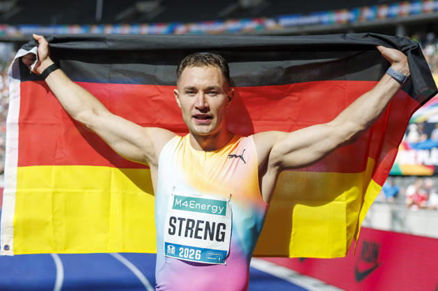 BERLIN, GERMANY - AUGUST 30, 2026: Felix STRENG (GER Germany) celebrates with the flag the para 100m victory during the ISTAF at Olympic Stadium on August 30, 2026 in Berlin, Germany. Germany Copyright: xAxelxKohringx