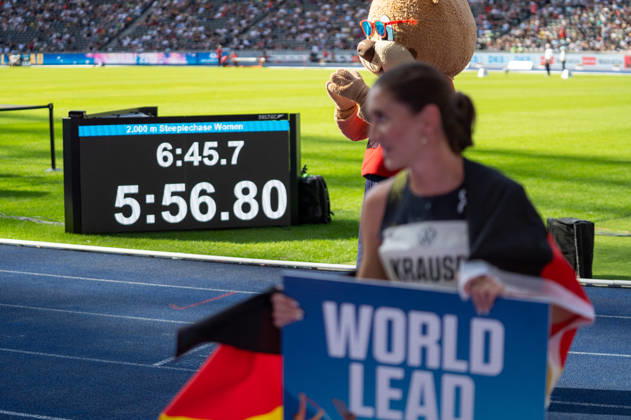 German Track and Field, Track and Field Meet, ISTAF 2026 Sports Festival on August 30, 2026, at the Olympic Stadium in Berlin; 2,000-meter steeplechase finish line; Gesa Krause and time Copyright: xSvenxHeidmannx