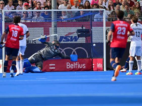 FIH Hockey, Men s, Germany vs. Spain, Final, August 30, 2026, Danneberg holds off Wavre, Belgium AK9_6965_1