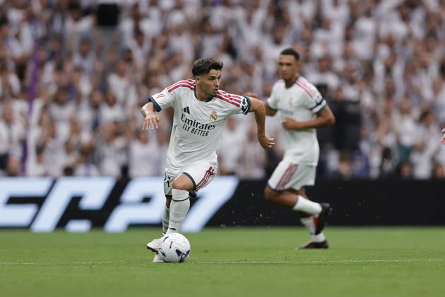 Brahim Diaz of Real Madrid CF controls the ball during the LaLiga EA Sports match between Real Madrid CF and Málaga CF at Estadio Santiago Bernabéu on August 30, 2026, in Madrid, Spain. Photo by Manu Reino, DeFodi Images