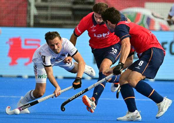 RECORD DATE NOT STATED German Johannes Grobe; Spain s Marc Reyné and Spain s Marc Recasens in action during a Field hockey, Feldhockey game between Spain and Germany, the men s final at the 2026 Hockey World Cup, on Sunday 30 August 2026, in Wavre. The 2026 edition of the Hockey World Cup takes place in Belgium and The Netherlands from August 15 to August 30. DIRKxWAEM  x184756261x