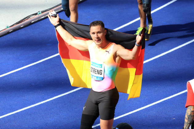 August 30, 2026, Track and Field, GER DEU, Berlin, Germany, ISTAF 100m Para Men, Felix Streng, with the German flag, Berlin, Berlin Olympic Stadium, Berlin, Germany Copyright: xNordphotox xEnglerx