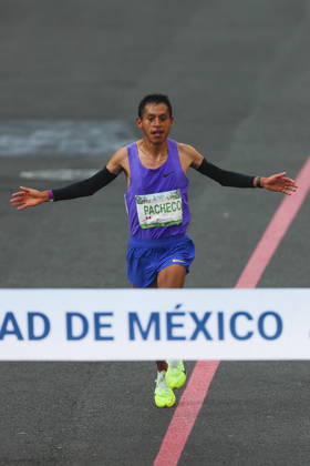 43rd edition of the Mexico City Marathon Peruvian Cristhian Pacheco Mendoza wins the men s division at the 43rd edition of the Mexico City Marathon 2026 in Mexico City, Mexico, 30 August 2026. Ciudad de México (es-ES) Mexico  Copyright: xISAACxESQUIVELx