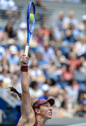 US Open tennis tournament - Day 1 Jessica Pegula of the USA serves against Elena-Gabriela Ruse of Romania during the Women s Singles round one of the US Open Tennis Championships at the USTA Billie Jean King National Tennis Center in Flushing Meadows, New York, USA, 30 August 2026. The 2026 US Open tournament runs from 23 August through 13 September. FLUSHING MEADOWS NEW YORK United States  Copyright: xCRISTOBALxHERRERA-ULASHKEVICHx