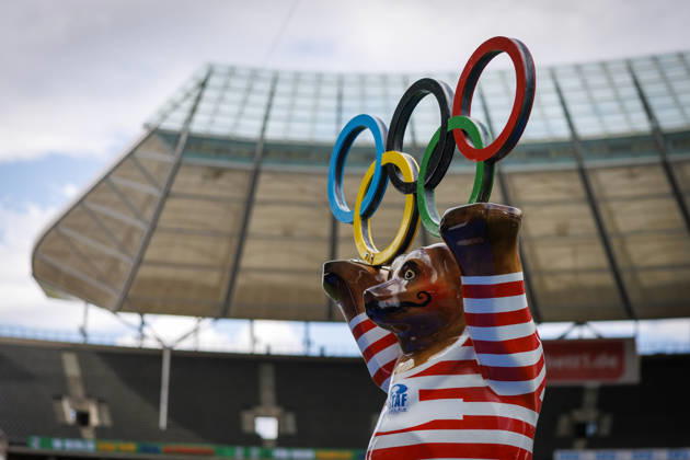 BERLIN, GERMANY - AUGUST 30, 2026: Impressions - the Berlin bear with the olympic rings during the ISTAF at Olympic Stadium on August 30, 2026 in Berlin, Germany. Germany Copyright: xAxelxKohringx