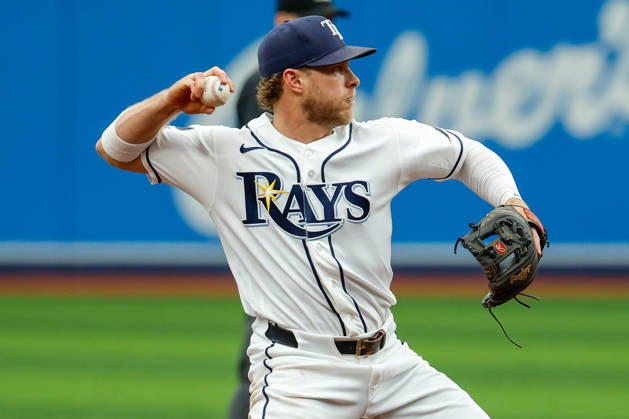 August 30, 2026, St. Petersburg, Florida, USA: Tampa Bay Rays shortstop Taylor Walls (6) fields a ground ball hit by San Diego Padres outfielder Fernando Tatis Jr. (23) and throws him out at first base during the third inning at Tropicana Field. MLB, Baseball Herren, USA 2026: Padres at Rays  - ZUMA_sp_ 20260830_mda_s70_840 Copyright: xJeffereexWoox
