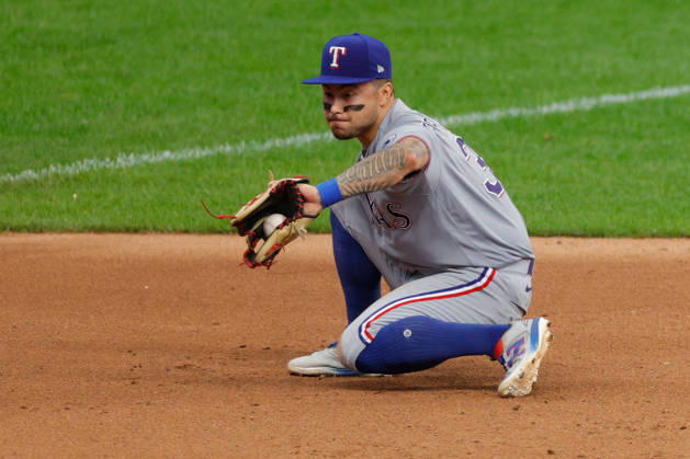 August 30, 2026, Milwaukee, Wisconsin, USA: Texas Rangers third baseman CODY FREEMAN (39) fields a ground ball during the eighth inning in a baseball game, Sunday, Aug. 30, 2026, in Milwaukee, Wisconsin. Milwaukee USA - ZUMAa325 20260830_zsa_a325_002 Copyright: xDavidxBalleringxIix