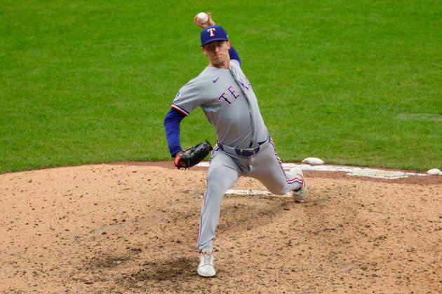 August 30, 2026, Milwaukee, Wisconsin, USA: Texas Rangers pitcher JACOB LATZ (67) pitches during the ninth inning in a baseball game, Sunday, Aug. 30, 2026, in Milwaukee, Wisconsin. Milwaukee USA - ZUMAa325 20260830_zsa_a325_014 Copyright: xDavidxBalleringxIix