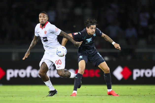 Torino FC v AC Monza - Coppa Italia Michael Folorunsho of AC Monza competes for the ball with Sandro Kulenovic of Torino FC during the Coppa Italia football match between Torino FC and AC Monza. Turin Italy Copyright: xNicolòxCampox