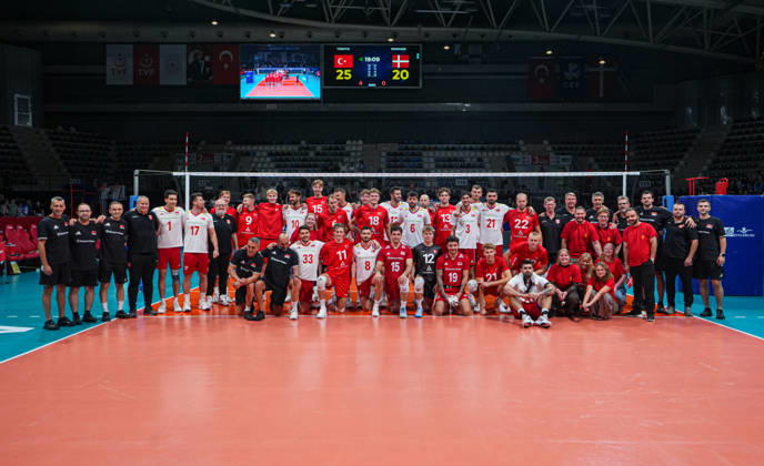 Turkiye v Denmark - CEV EuroVolley 2026 Men Friendly Match ANKARA, TURKIYE - SEPTEMBER 2: Players and coaching staff of Turkiye and Denmark pose for a group photo after a friendly match ahead of the 2026 CEV Men s European Volleyball Championship between Turkiye and Denmark at Baskent Volleyball Hall in Ankara, Turkiye, on September 2, 2026. Guven Yilmaz Anadolu Ankara Turkey. Editorial use only. Please get in touch for any other usage.  Copyright: x2026xAnadoluxGuvenxYilmazx