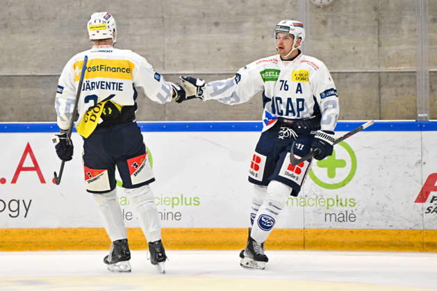 September 2, 2026, Bellinzona, Centro Sportivo Bellinzona, Friendly: HC Ambri Piotta vs. EHC Kloten; Nate Schnarr (Ambri, right) celebrates his goal with Roby Järventie (Ambri, left); Bellinzona, Centro Sportivo Bellinzona, Ticino, Switzerland Copyright: xJustPictures.ch AndreaxBrancax jp-en-AnBr-AB_02092026_1785