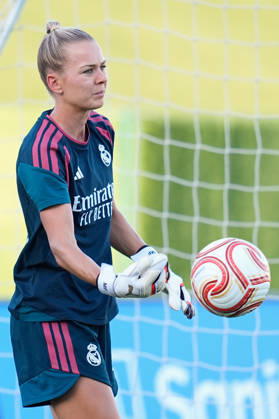 September 2, 2026, Valdebebas, Madrid, Spain: Merle Frohms of Real Madrid CF warms up during the UEFA Women s Champions League Third Qualifying Round Second Leg match between Real Madrid CF and Ajax at Alfredo Di Stefano stadium on September 02, 2026, in Valdebebas, Madrid, Spain. Real Madrid CF V Ajax - UEFA WomenÃ¢â‚¬â ¢S Champions League Third Qualifying Round Second Leg  - ZUMAa181 20260902_zaa_a181_028 Copyright: xDennisxAgyemanx