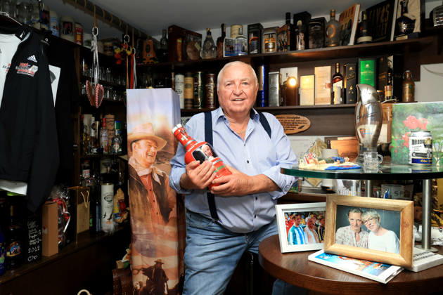 GER, Ulli Wegner, TV armchair, September 3, 2026, Berlin, Berlin, GER, Ulli Wegner, TV armchair, pictured: Ulli Wegner, in his treasure trove Berlin Berlin Berlin Germany Copyright: xNordphotox xEnglerx