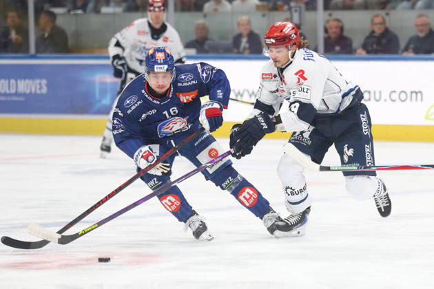 September 3, 2026, Zurich, SWITZERLAND, Swiss Life Arena, 2026–2027 Ice Hockey Season, Exhibition Game: ZSC Lions vs. Schwenninger Wild Wings, Joshua Fahrni (LW, ZSC Lions) vs. Hakon Haenelt (Wings)