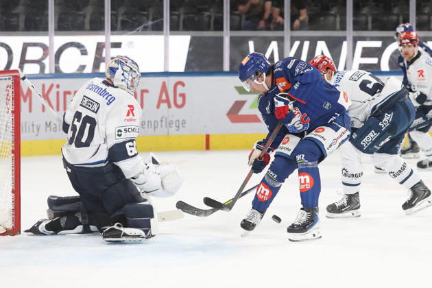 September 3, 2026, Zurich, SWITZERLAND, Swiss Life Arena, 2026–2027 Ice Hockey Season, Exhibition Game: ZSC Lions vs. Schwenninger Wild Wings, Joshua Fahrni of the ZSC Lions in front of goalie Joacim Eriksson of the Wings