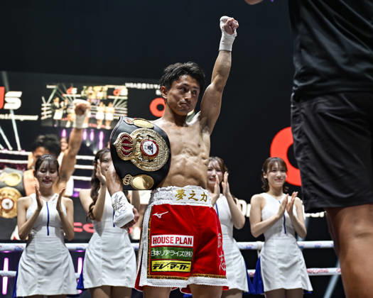 Takeshi Ishii of Japan celebrates afer winning the vacant WBA Minimumweight World Title boxing bout at at Yokohama Buntai in Yokohama, Kanagawa, Japan, September 2, 2026. Noxthirdxpartyxsales  aflo_344740009 HIROAKIxFINITOxYAMAGUCHIx
