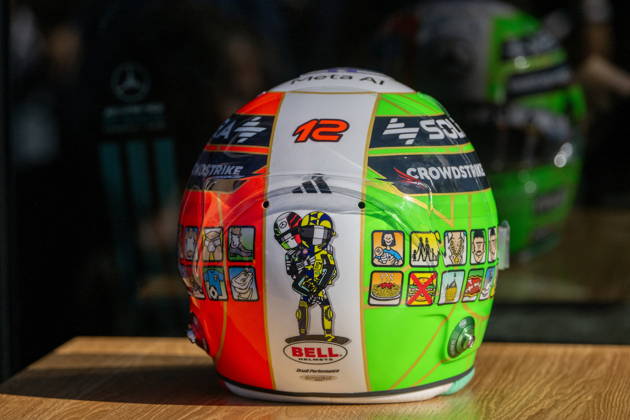 MOTORSPORTS - Formula 1 - 2026 Italian Grand Prix Photo by IPA ABACAPRESS.COM88103191 - Antonelli Retro Helmet at the 2026 Italian Grand Prix, Formula 1 Championship in Italy, Italy, September 4, 2026 Italy Italy  Copyright: xIPAxSport ABACAx