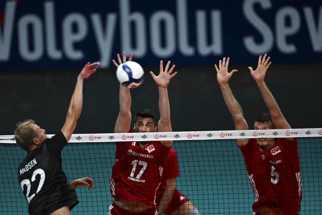 Turkiye v Denmark - CEV EuroVolley 2026 Men Friendly Match ANKARA, TURKIYE - SEPTEMBER 4: Oskar Madsen (L) of Denmark in action during a friendly match ahead of the 2026 CEV Men s European Volleyball Championship between Turkiye and Denmark at Baskent Volleyball Hall in Ankara, Turkiye, on September 4, 2026. Ismail Kaplan Anadolu Ankara Turkey. Editorial use only. Please get in touch for any other usage.  Copyright: x2026xAnadoluxIsmailxKaplanx