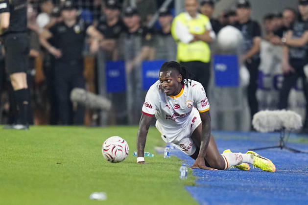 Istanbul Basaksehir FK v Galatasaray SK - Trendyol Super Lig ISTANBUL, TURKIYE - SEPTEMBER 04: Rafael Leao of Galatasaray seen during the Trendyol Super Lig match between Istanbul Basaksehir FK and Galatasaray SK at Basaksehir Fatih Terim Stadium on September 4, 2026 in Istanbul, Turkiye. Istanbul Basaksehir Fatih Terim Stadium Istanbul Turkiye Copyright: x x2026xYagizxGurtugx xPSxImagesxYagizxGurtugx