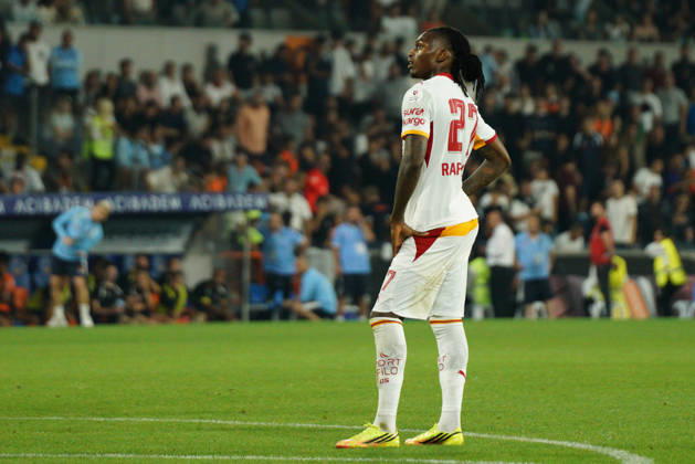 September 4, 2026, Basaksehir, Istanbul, Turkey: Rafael Leao (C) of Galatasaray looks on during the Turkish Super League 2026 27 match between Basaksehir and Galatasaray at the Basaksehir Fatih Terim Stadium in Istanbul, Turkey, on September 4, 2026. Basaksehir Turkey - ZUMAu194 20260904_zip_u194_035 Copyright: xTolgaxUluturkx
